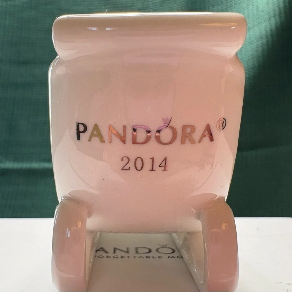 Pandora Porcelain Ceramic 2014 Santa Sleigh Christmas Ornament with Jewelry Bag